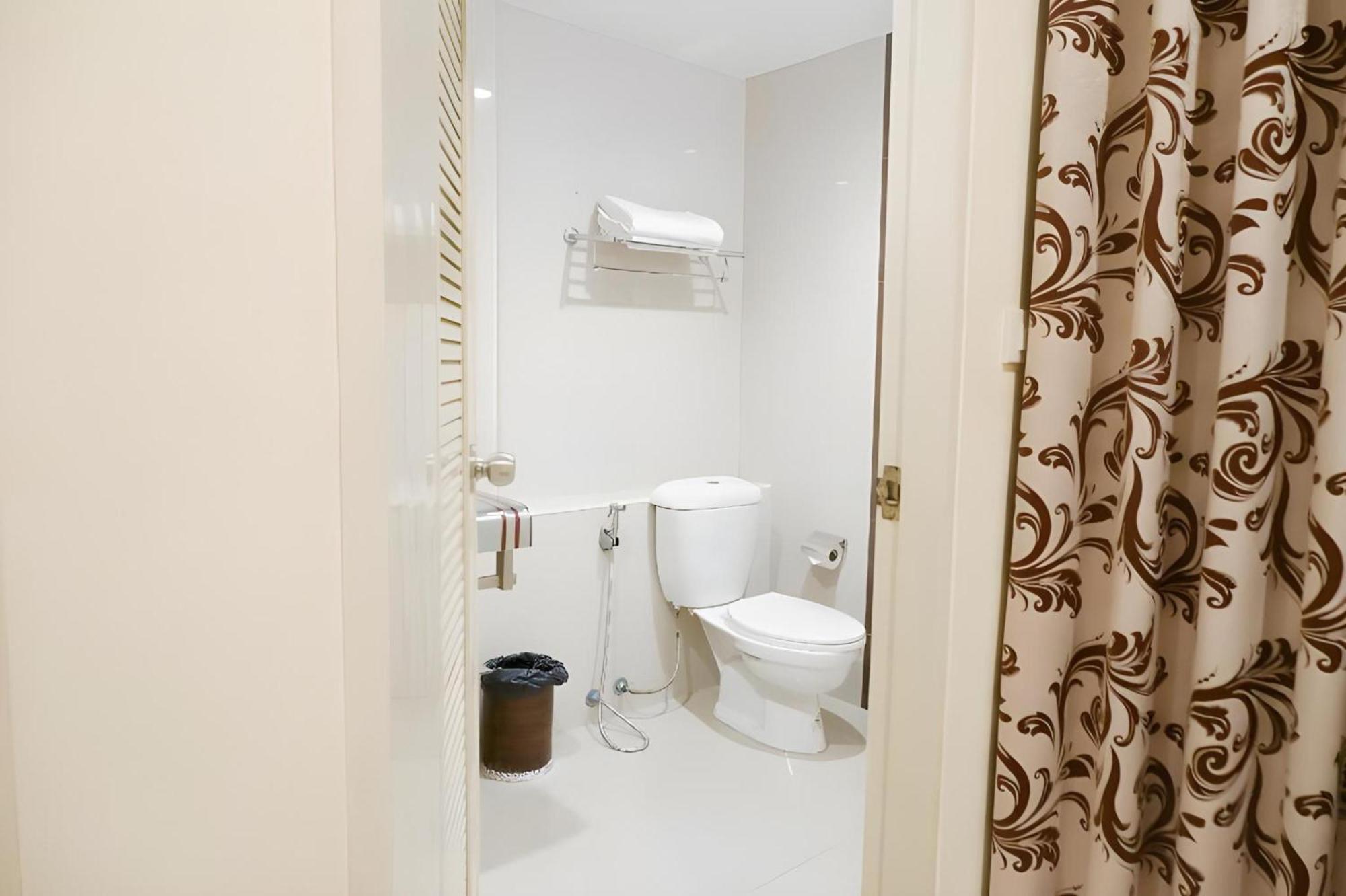 Collection O Vresotel Nonthaburi Exterior photo
