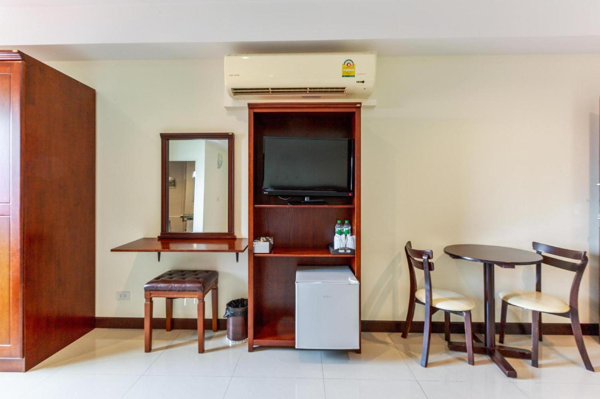 Collection O Vresotel Nonthaburi Exterior photo